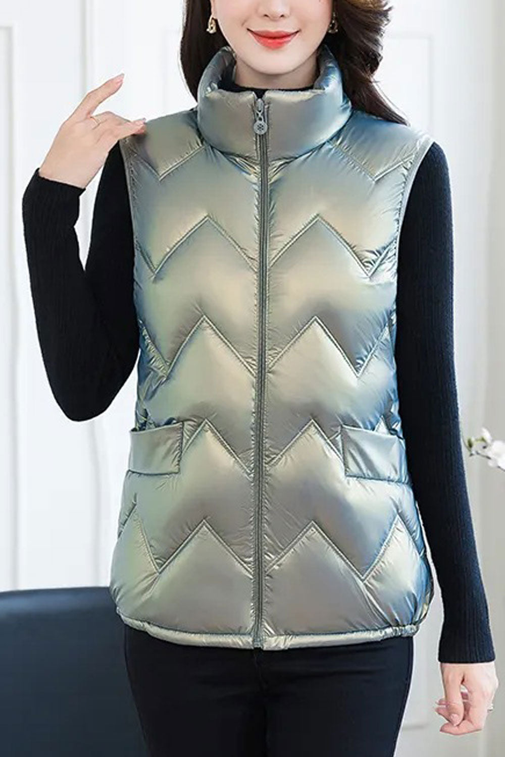 Women Aesthetic Chromatic Stand Collar Neck Slight Hem Sleeveless Patch Pocket Body Fit Classy Winter Padded Jacket