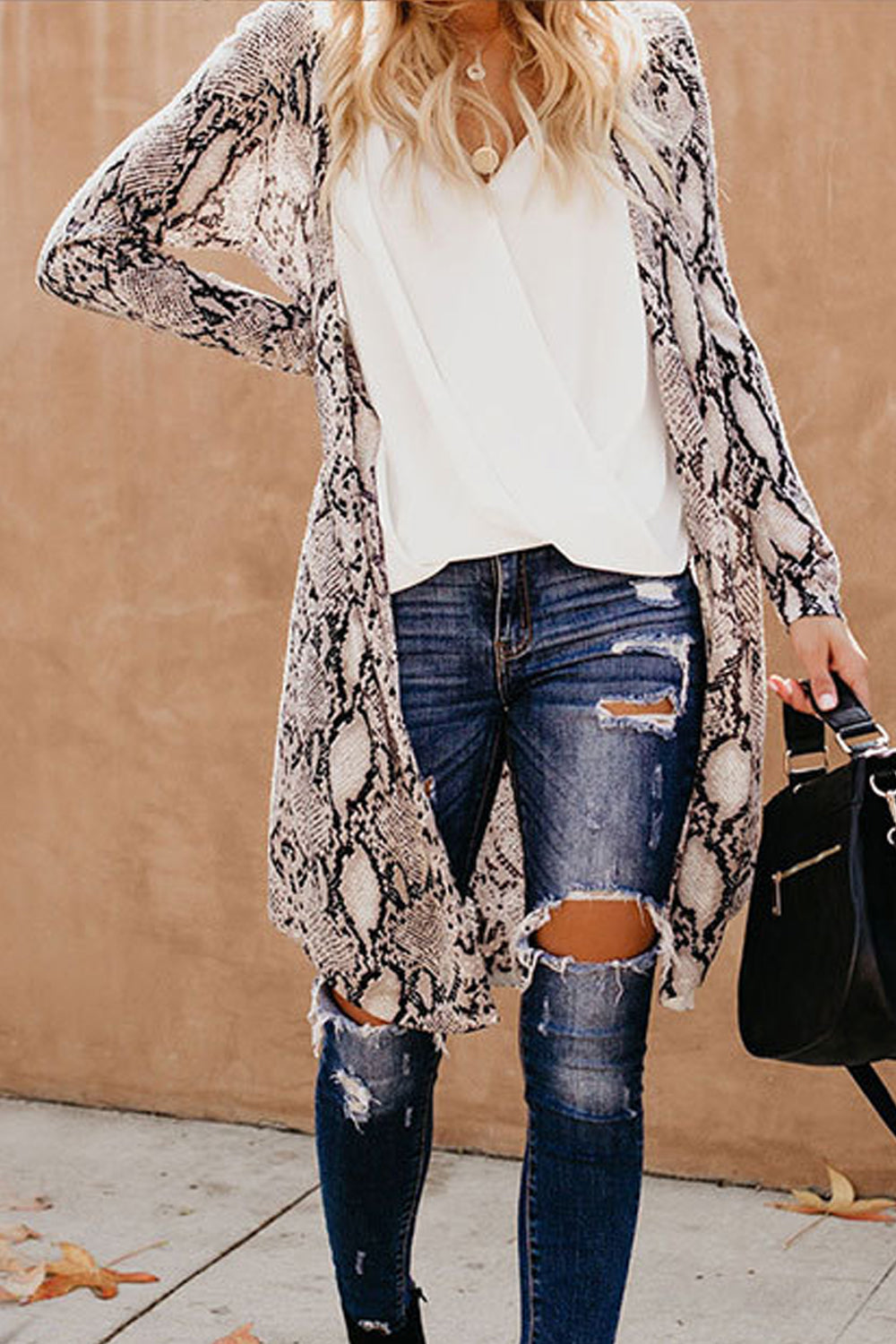 Women Superb Printed Pattern Long Sleeve Front Open Attractive Winter Cardigan