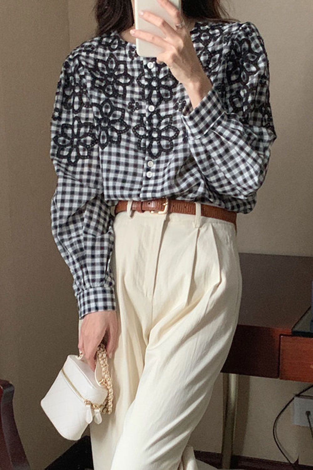 Women New Fashion Beautiful Embroidery Round Neck Long Sleeved Plaid Pattern Fresh and Sweet Style Summer Button Loose Casual Sh