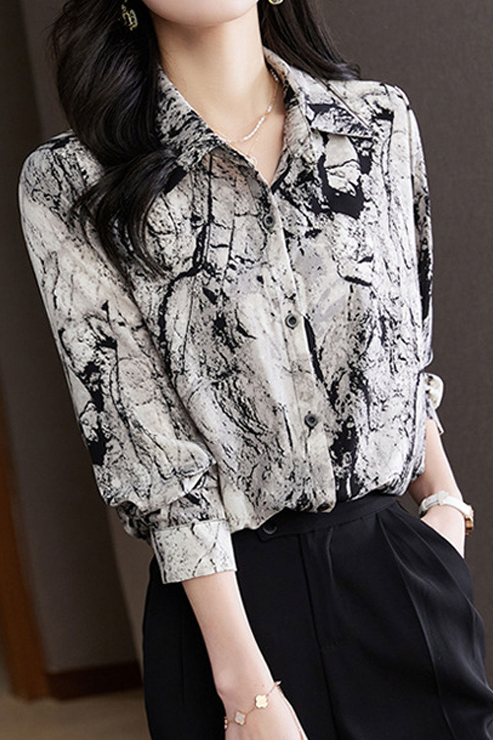 Women New Fashion Beautiful Collar Neck Long Sleeved Ink Painting Pattern Commuter Style Summer High-end Printed Chiffon Top