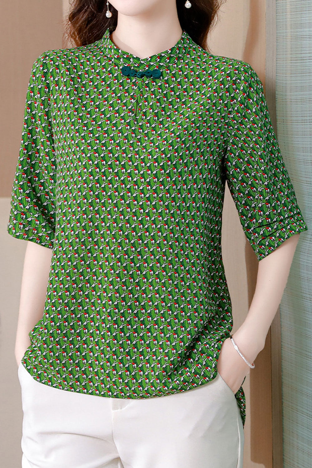 Women New Fashion Cotton and Linen Stand Collar Round Neck Short Sleeves Elegant Style Retro Printed Summer Top