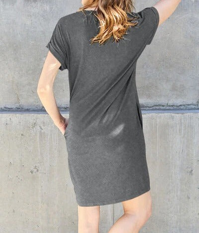 Women's Basic Bae Full Size Round Neck Short Sleeve Dress with Pockets