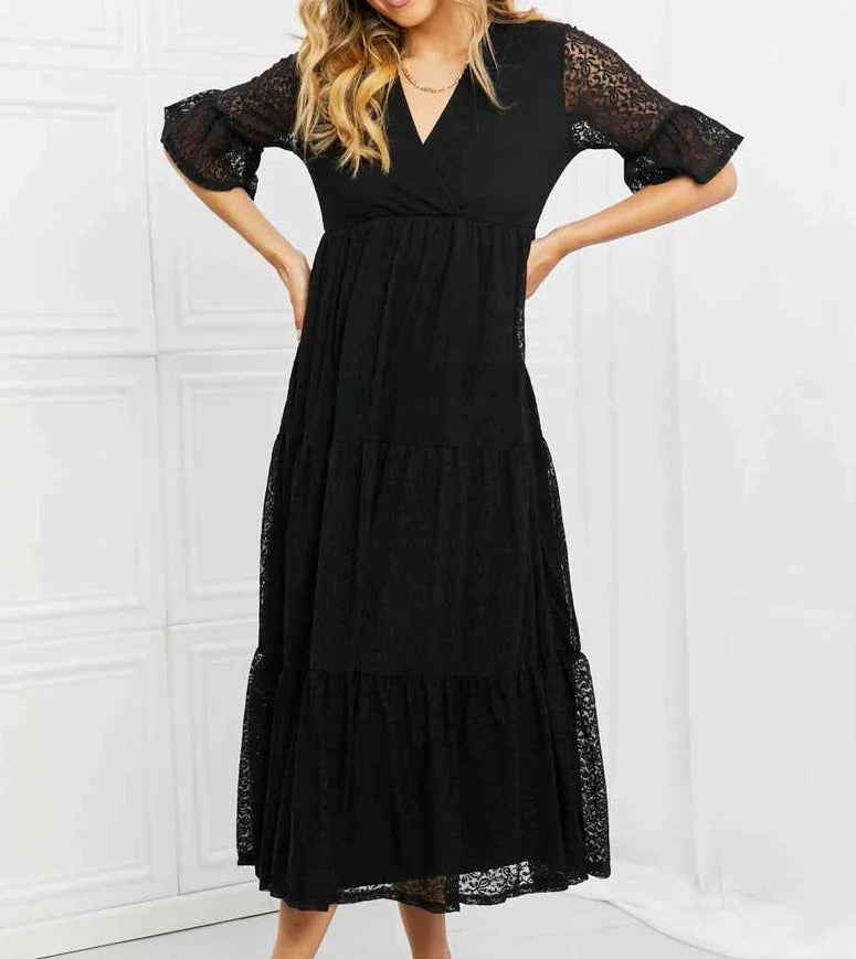 Women's P & Rose Lovely Lace Full Size Tiered Dress