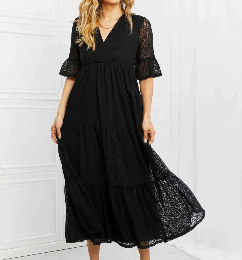 Women's P & Rose Lovely Lace Full Size Tiered Dress