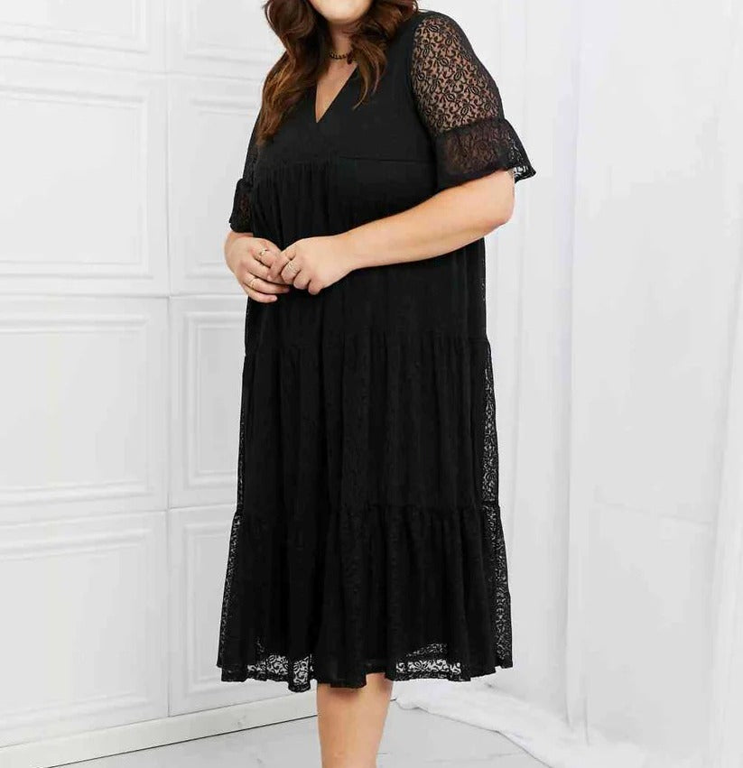 Women's P & Rose Lovely Lace Full Size Tiered Dress