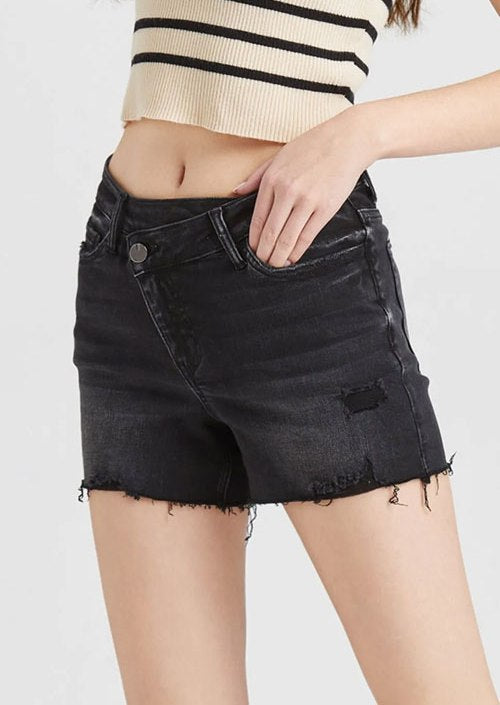 Women's BAYEAS Stepped Waist Raw Hem Denim Shorts