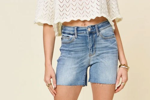 Women's Judy Blue Full Size High Waist Raw Hem Denim Shorts