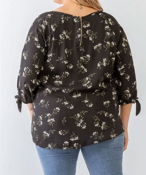 Women's Plus Size Floral Round Neck Blouse
