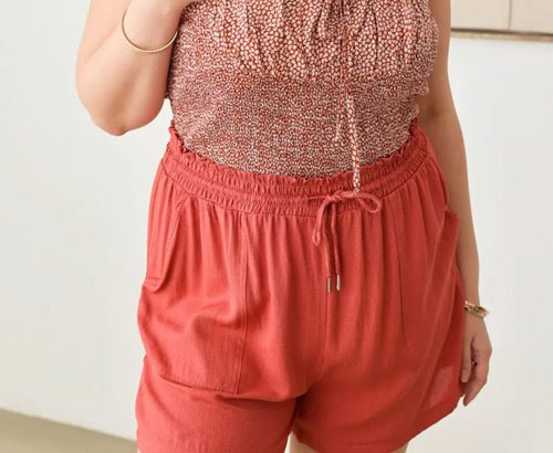 Women Plus Zenobia Plus Size Drawstring Elastic Waist Shorts with Pockets