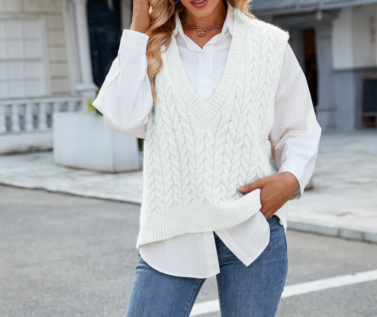 Women's Retro V-Neck Twisted Rope Knit Vest - Sleeveless Pullover Sweater Top