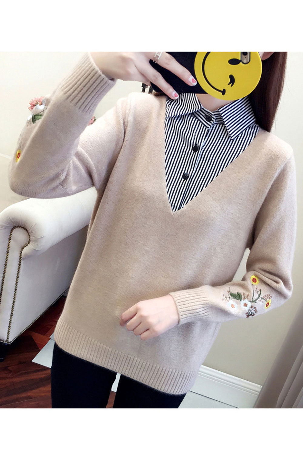Women Awesome Contrast Collar Neck Long Sleeve Sweater