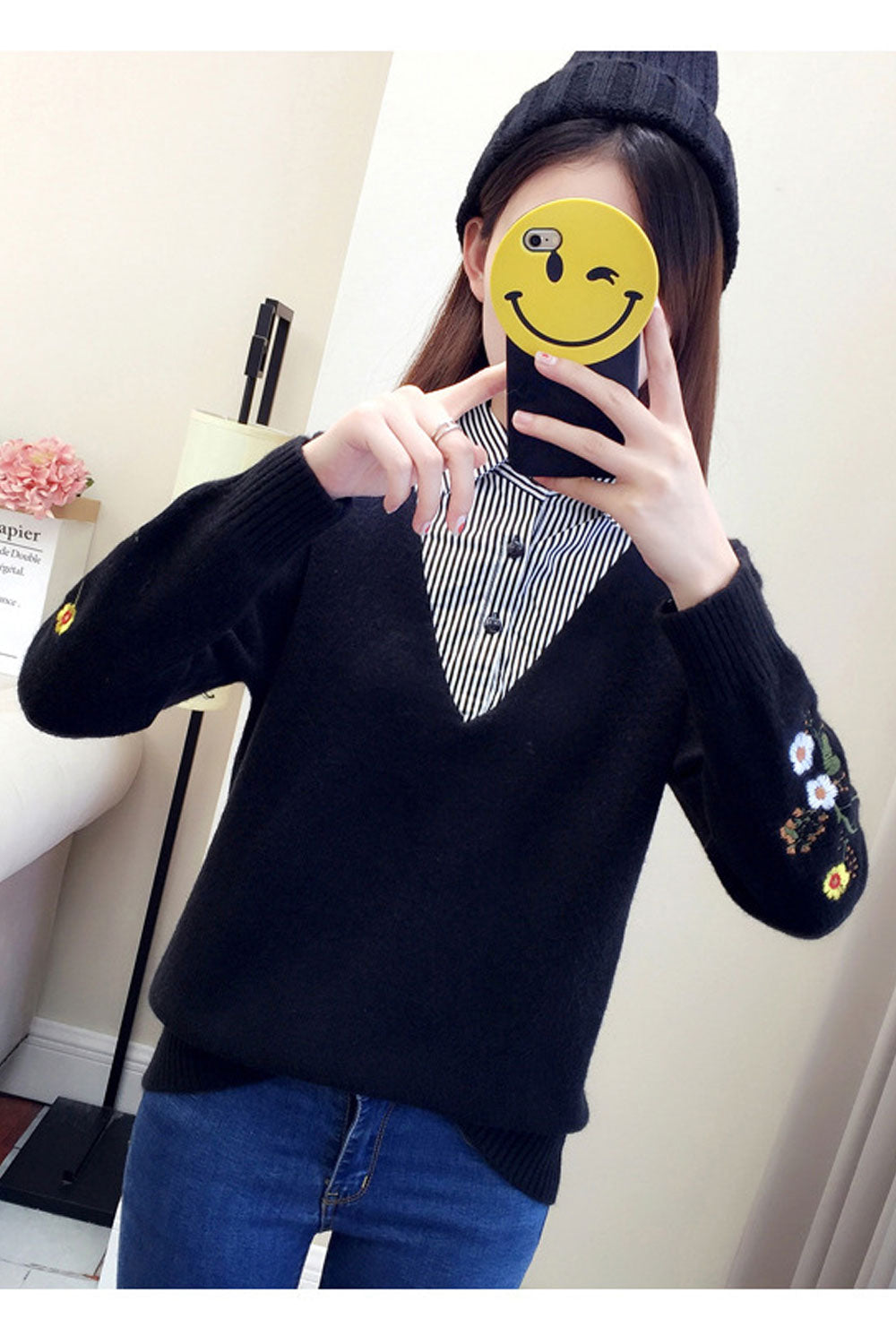 Women Awesome Contrast Collar Neck Long Sleeve Sweater