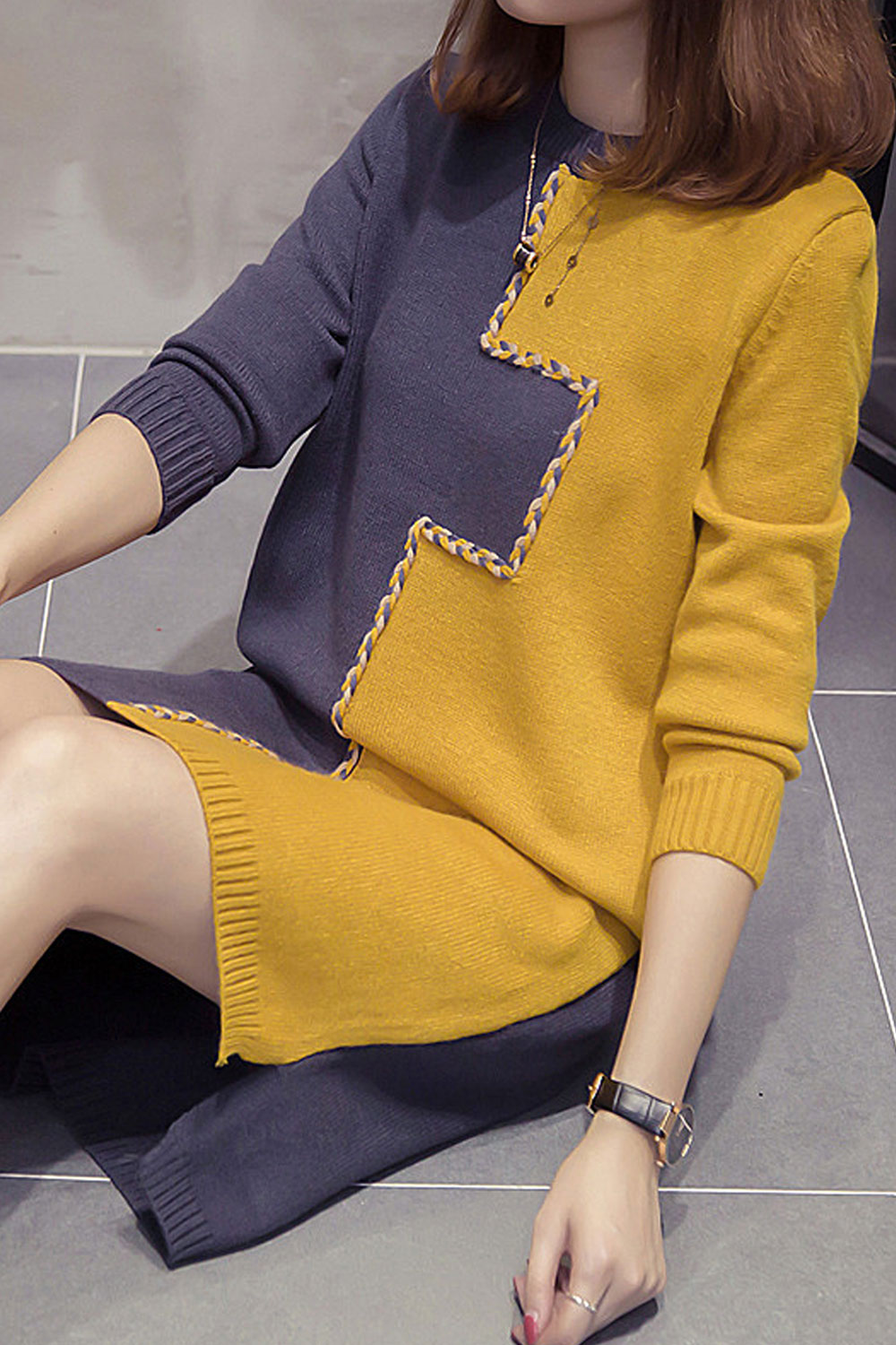 Women Lovely Contrast Colored Knee Length Round Neck Cozy Sweater