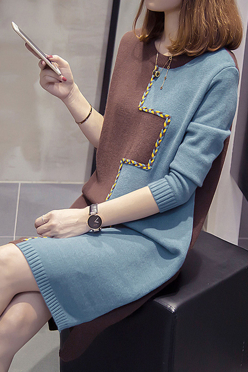 Women Lovely Contrast Colored Knee Length Round Neck Cozy Sweater