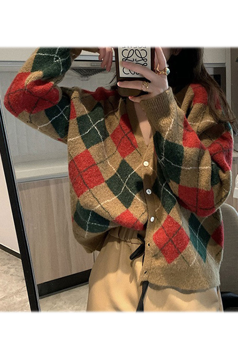 Women Elegant Styled Contrast Colored Diamond knit Cardigan