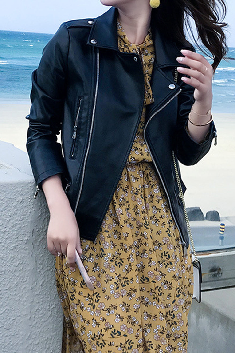 Women Lapel Collar Neck Comfortable Long Sleeve Fashionable Leather Jacket