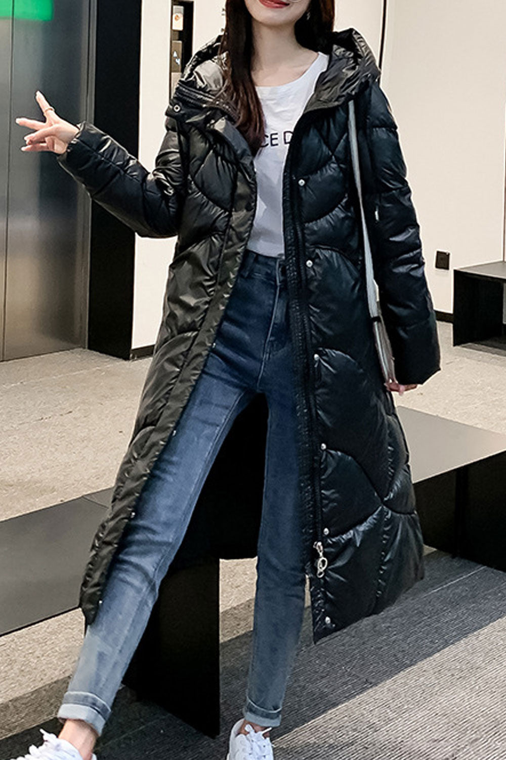 Women Loose Style Breathable Solid Pattern Hooded Neck Cozy Padded Jacket