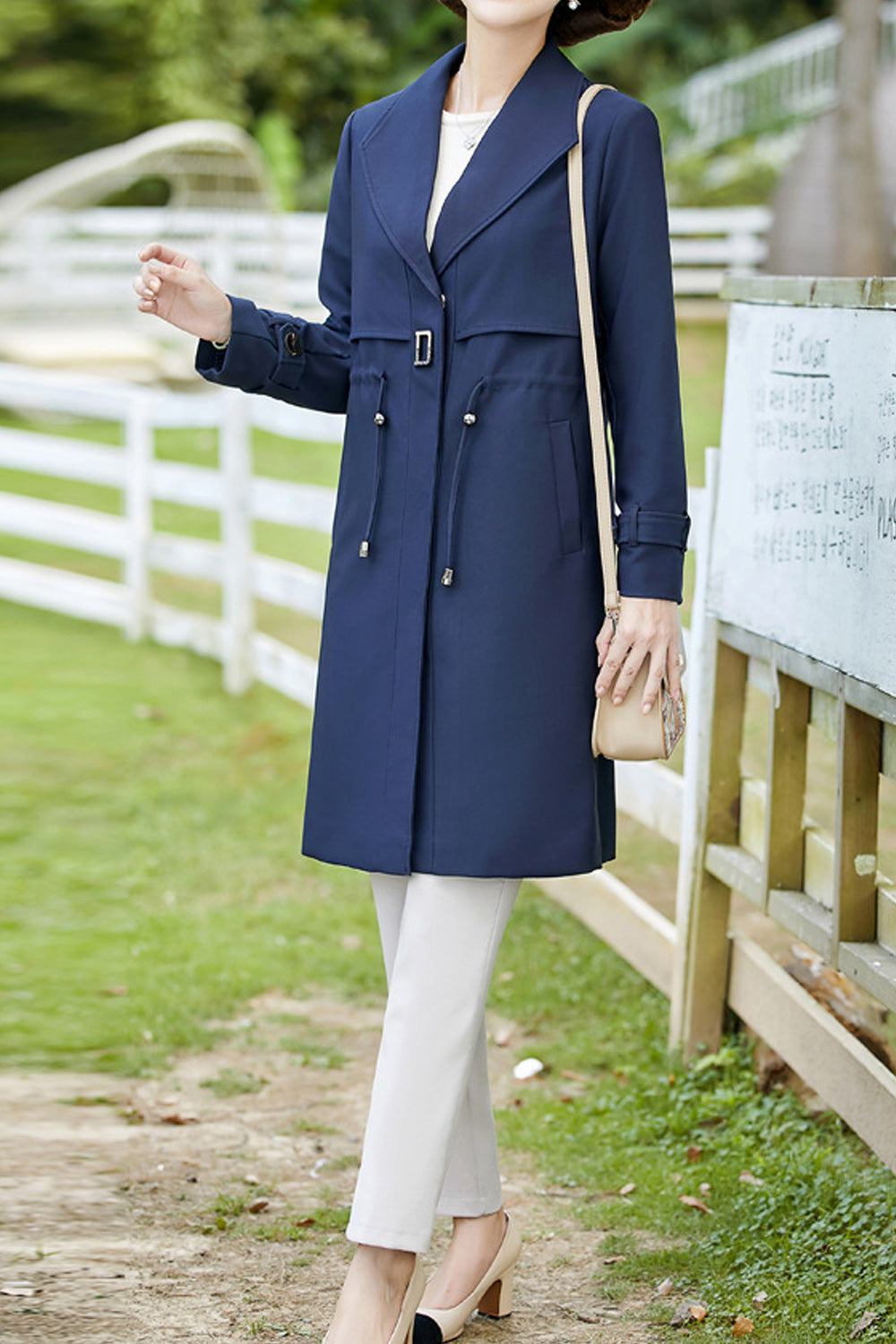 Women Beautiful Slim Fit Solid Color Button Closure Coat