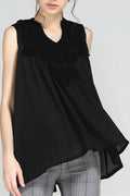 Women Solid Pattern V-Neck Sleeveless Top