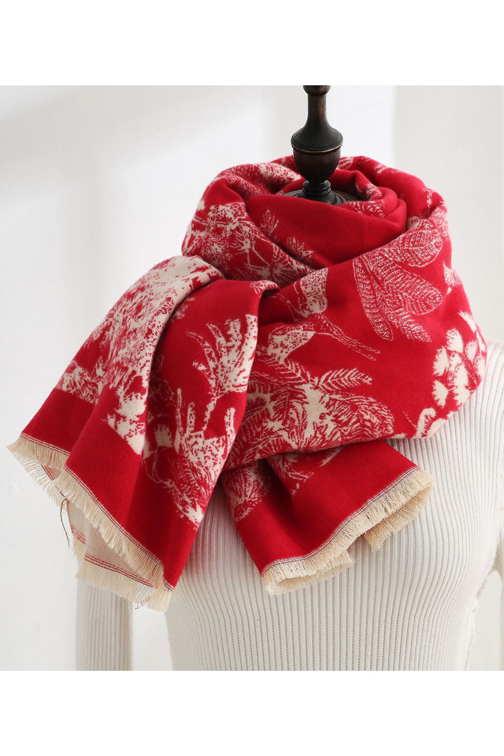 Women Beautiful Printed Pattern Thin Cashmere Material Winter Scarf
