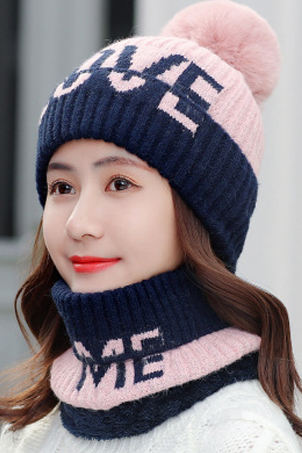 Women Casual Outdoor Hairball Decorated Warm Knitted Hat