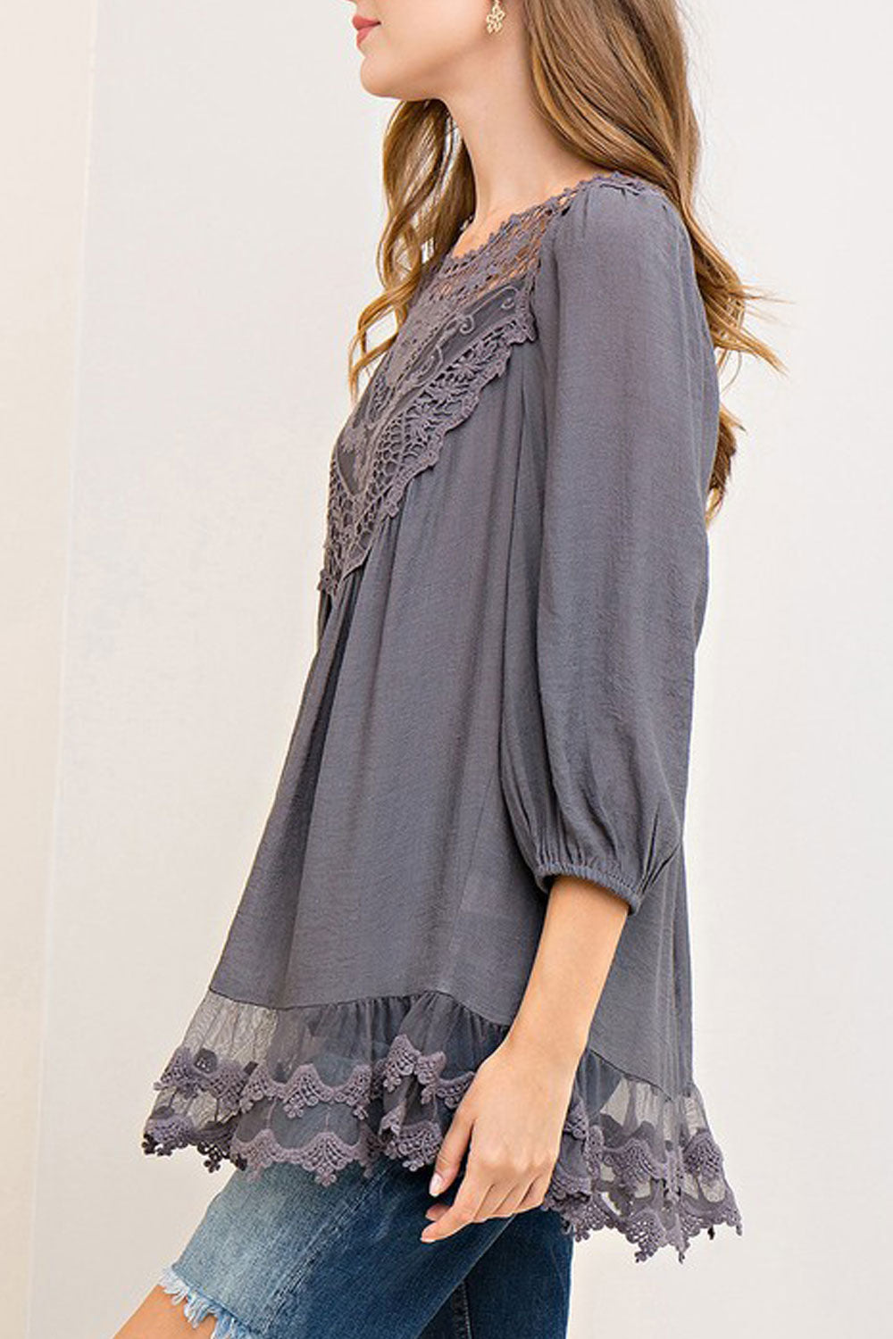 Women Lace Decorated Long Sleeve Top