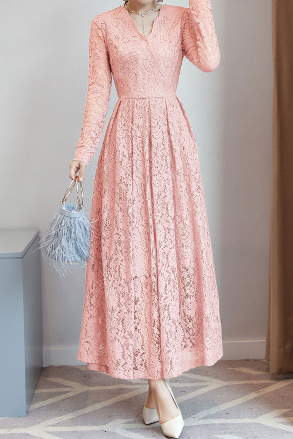 Women Lace Decorated Long Sleeve Dress