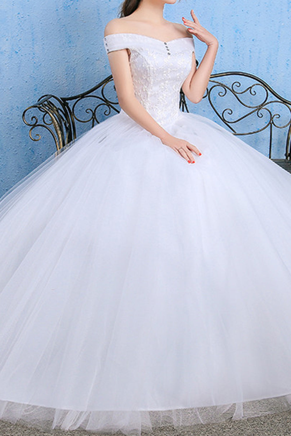 Women Lace Decorated Off Shoulder Wedding Dress