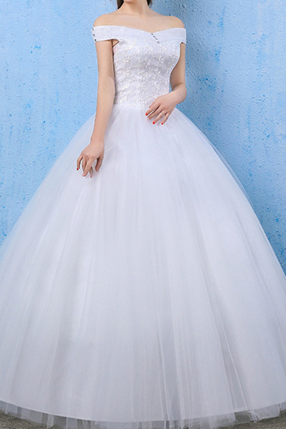 Women Lace Decorated Off Shoulder Wedding Dress