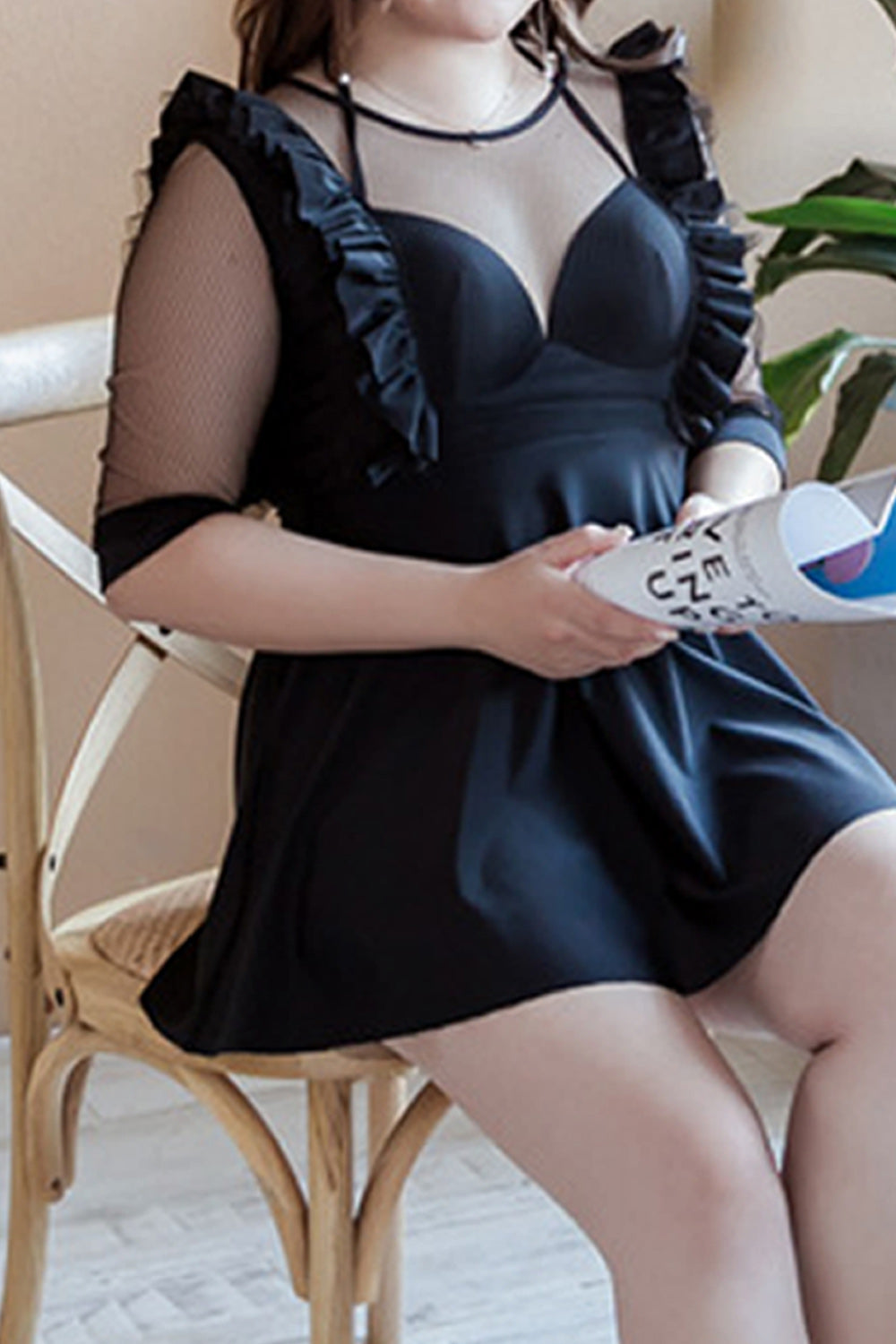 Women Stylish Half Sleeve Round Neck Solid Pattern Beach Dress