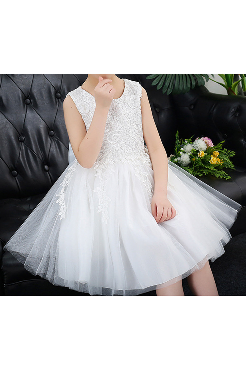 Kids Girls Pretty Lace Pattern Sleeveless Styled Easy Round Neck Flared Princess Dress