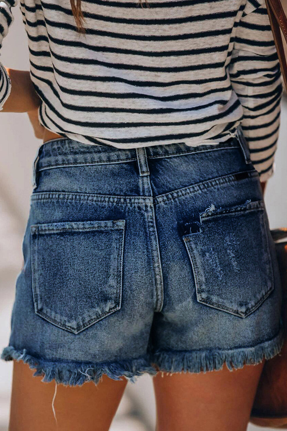 Women Shredded Hem Pocket Style Summer Fashion Short