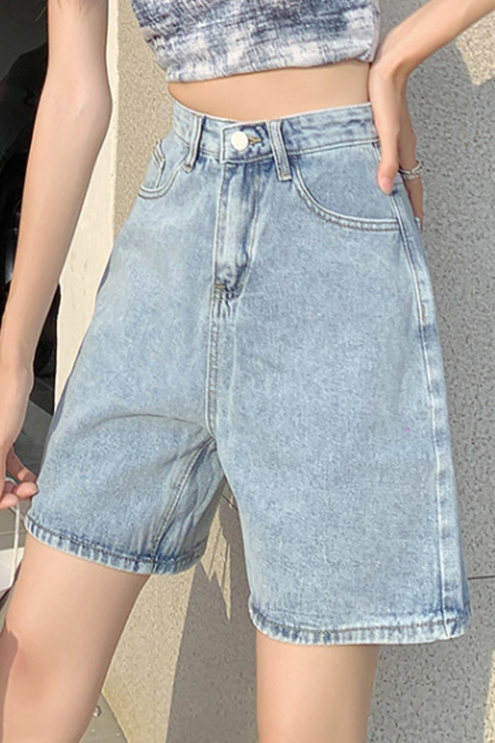 Women Thin & Breathable Wide-Leg Restful High Waist Button Closure Casual Denim Short