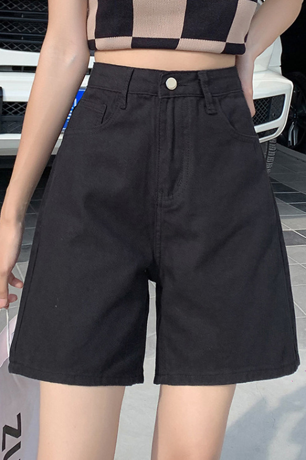 Women Thin & Breathable Wide-Leg Restful High Waist Button Closure Casual Denim Short