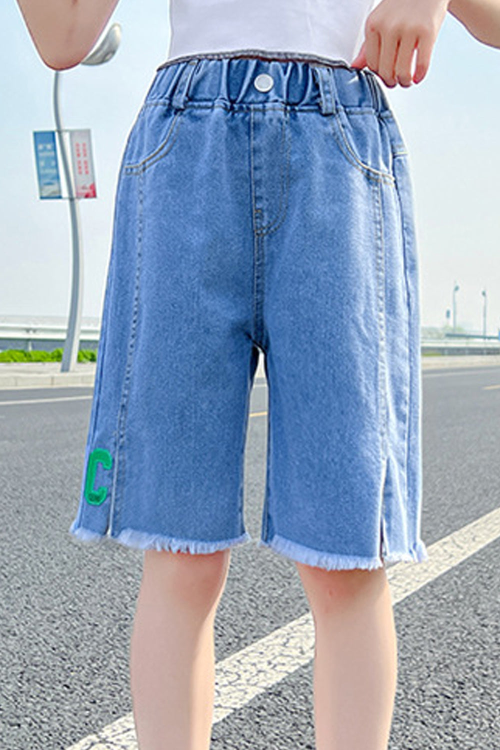 Kids Girls Superb Solid Pattern Elasticated Waistband Split Style Casual Summer Denim Short