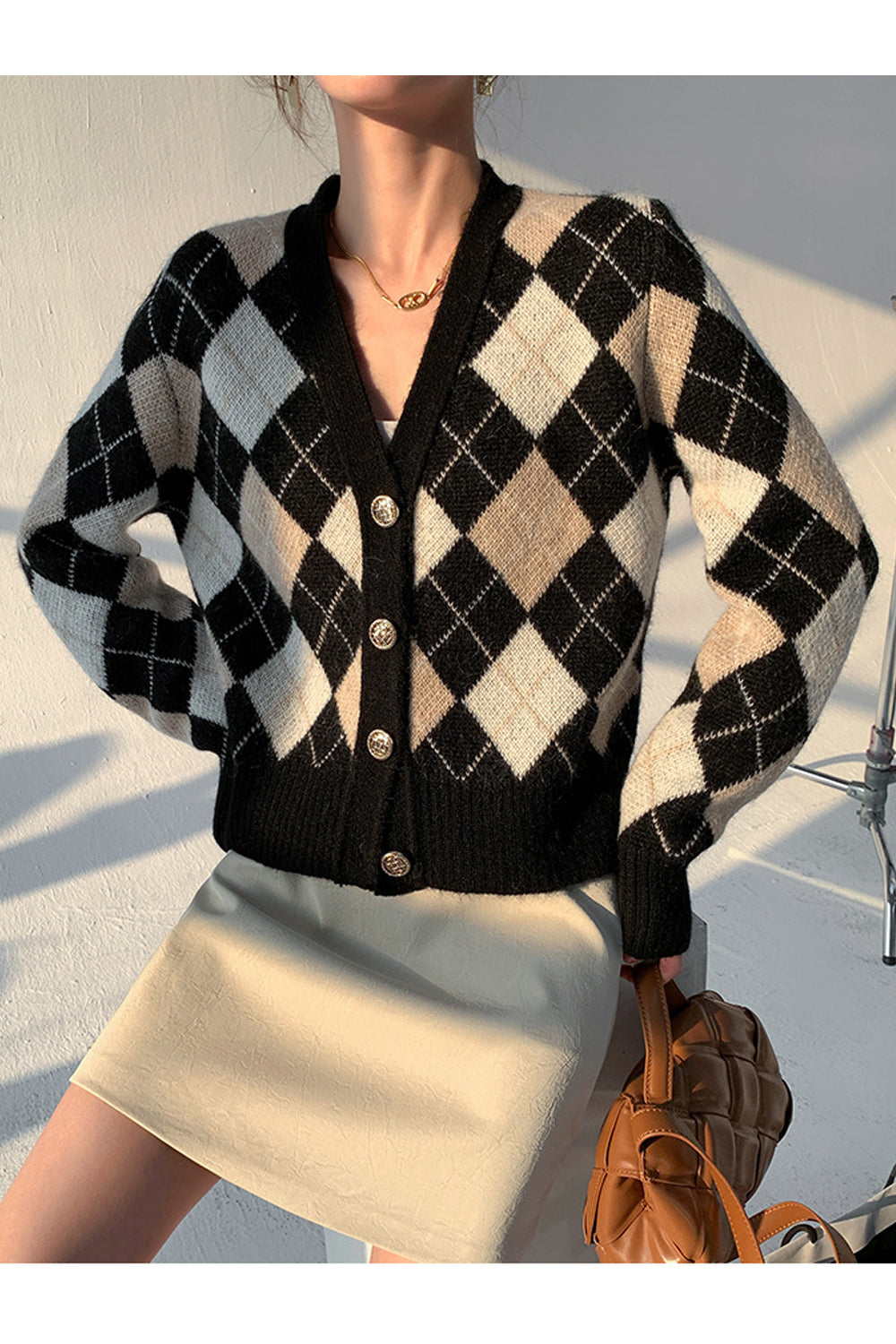 Women Beautiful Diamond Pattern Button Closure Styled Warm Long Sleeve Winter Cardigan