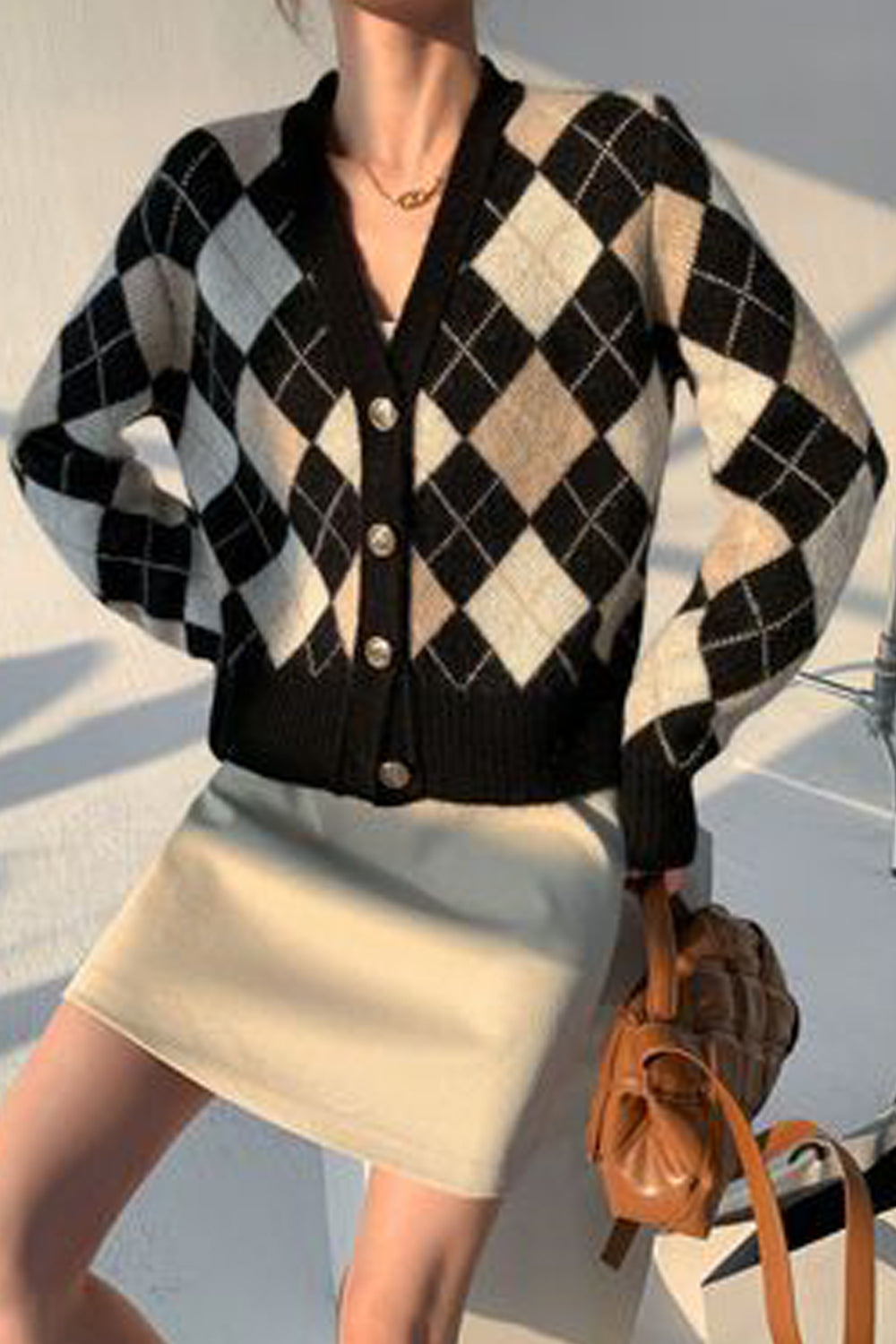Women Beautiful Diamond Pattern Button Closure Styled Warm Long Sleeve Winter Cardigan