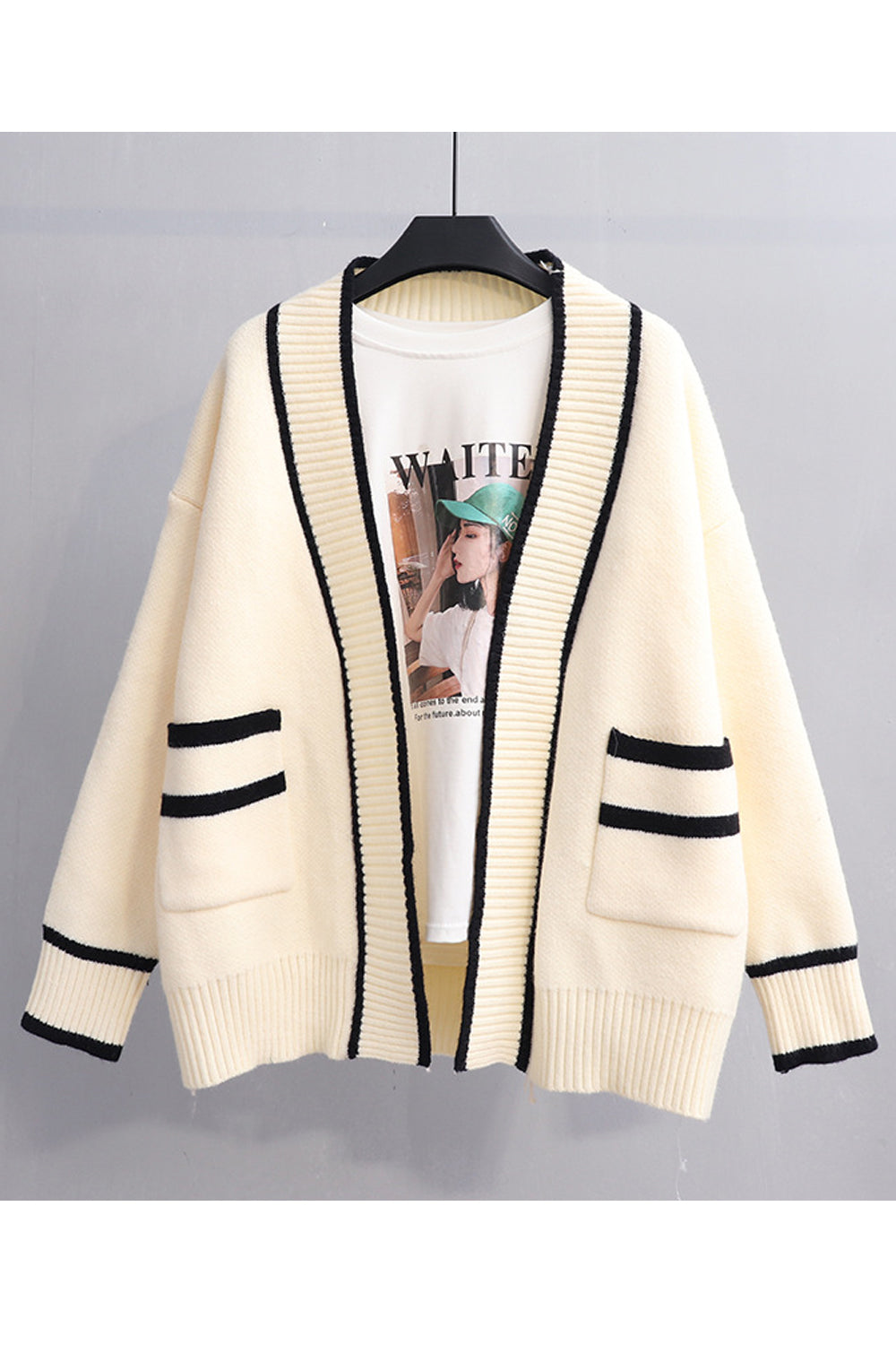 Women Knitted Long Sleeve Trendy Striped Pattern Flap Pockets Winter Fashion Cardigan
