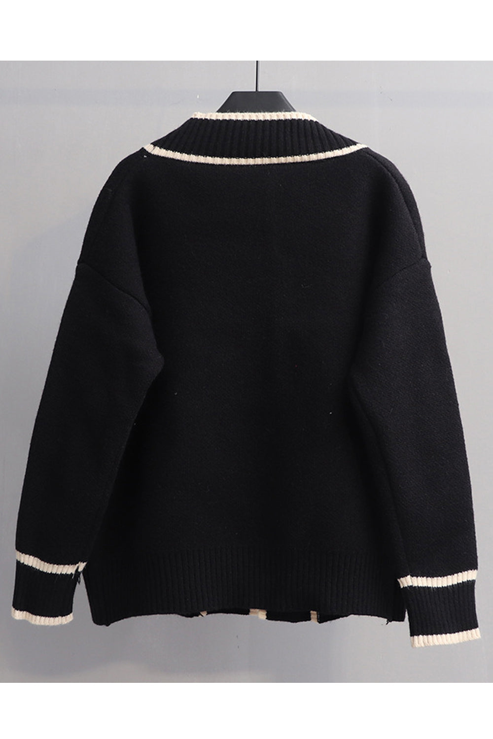 Women Knitted Long Sleeve Trendy Striped Pattern Flap Pockets Winter Fashion Cardigan
