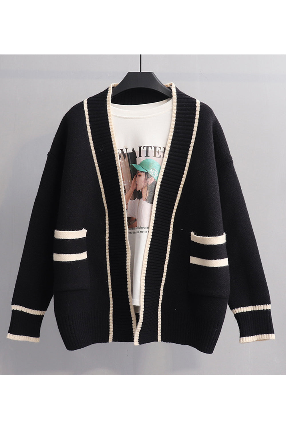 Women Knitted Long Sleeve Trendy Striped Pattern Flap Pockets Winter Fashion Cardigan