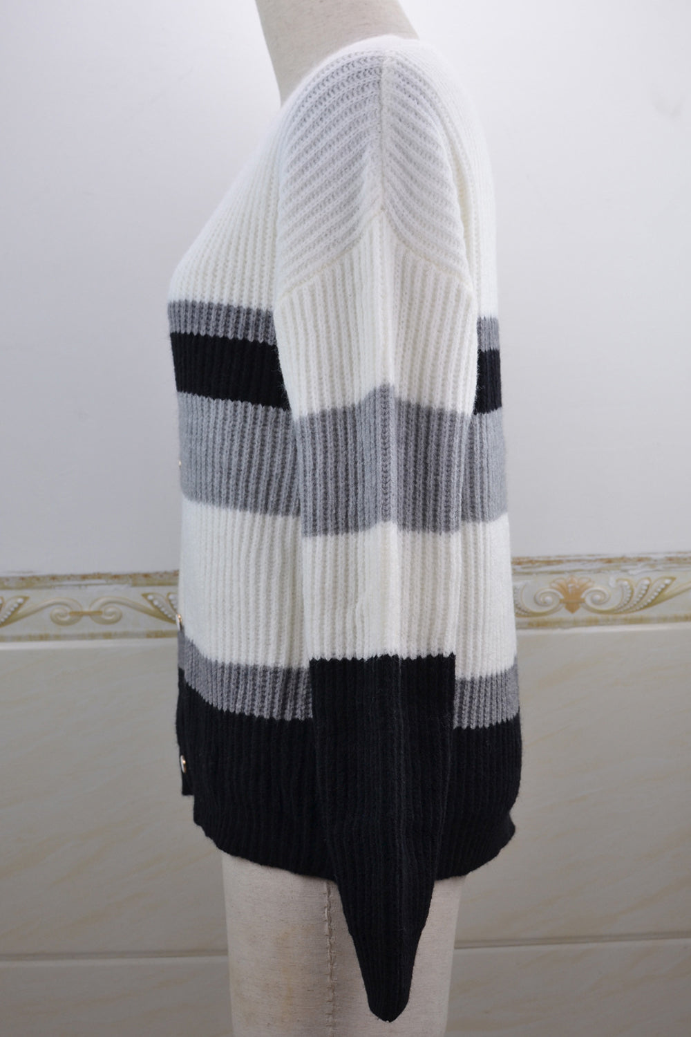Women Lovely Striped Pattern Thick Long Sleeve Deep V-Neck Winter Casual Cardigan