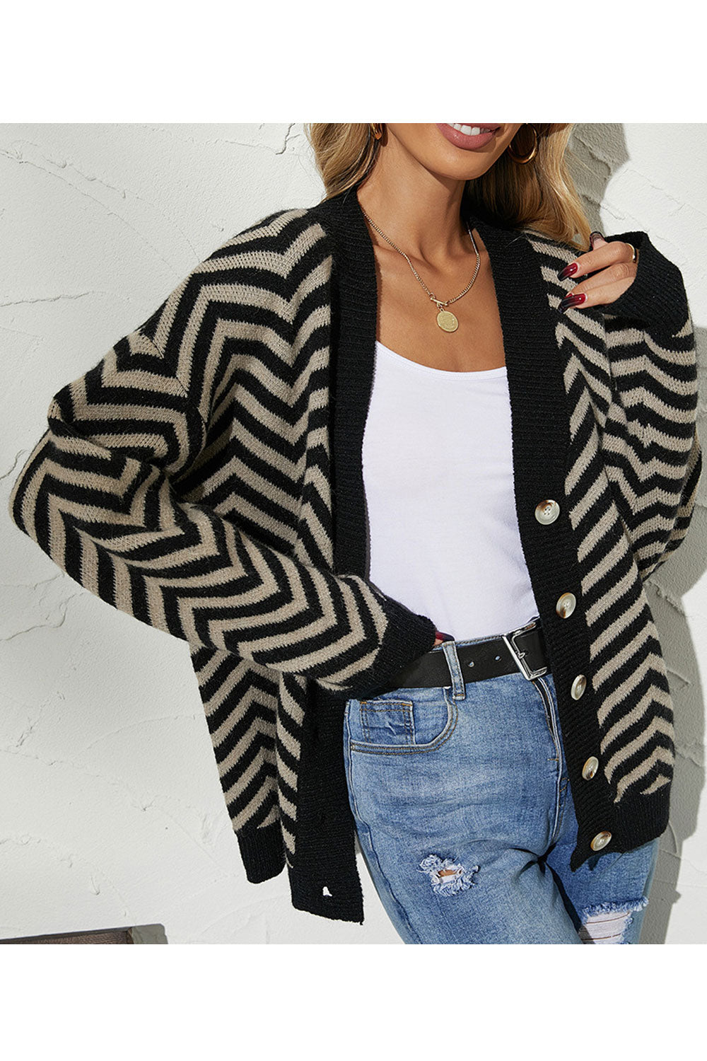 Women Tremendous Printed Pattern Warm & Thick Long Sleeve Easy Button Closure Casual Sweater