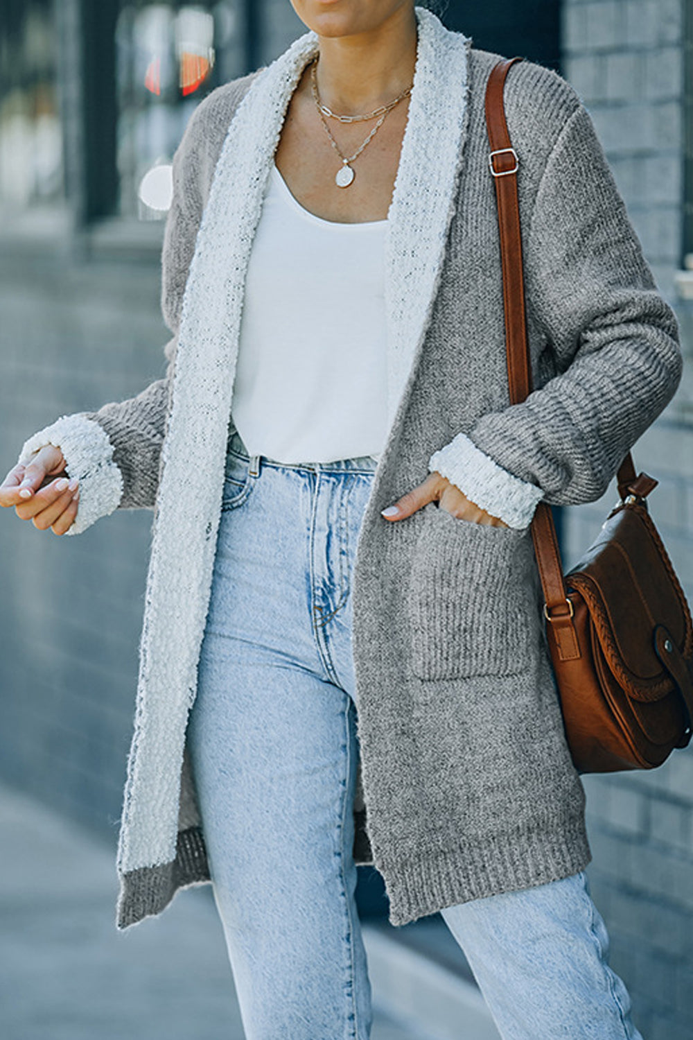Women Restful Warm & Thick Material Front Pockets Long Sleeve Winter Fashion Cardigan