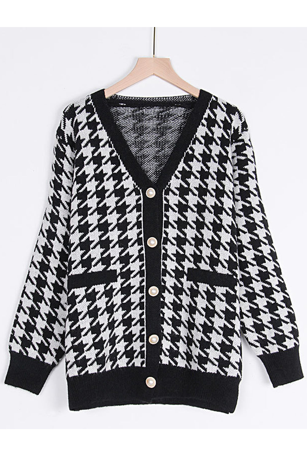 Women Superb Printed Pattern Fine Pockets V-Neck Button Closure Knitted Warm Winter Cardigan