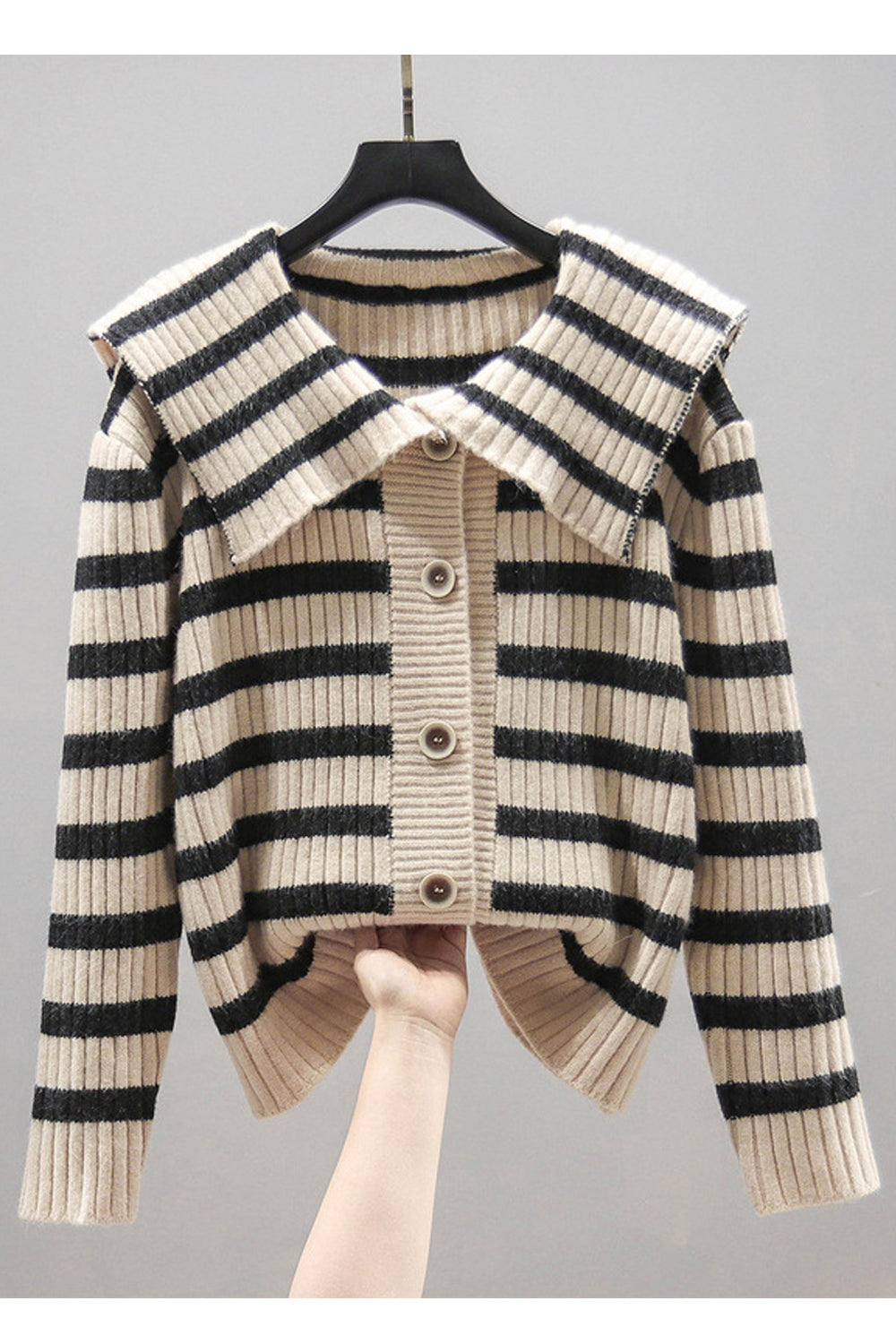 Women Elegant Doll Collar Button Closure Nice Stripe Pattern Knitted Warm Winter Cardigan