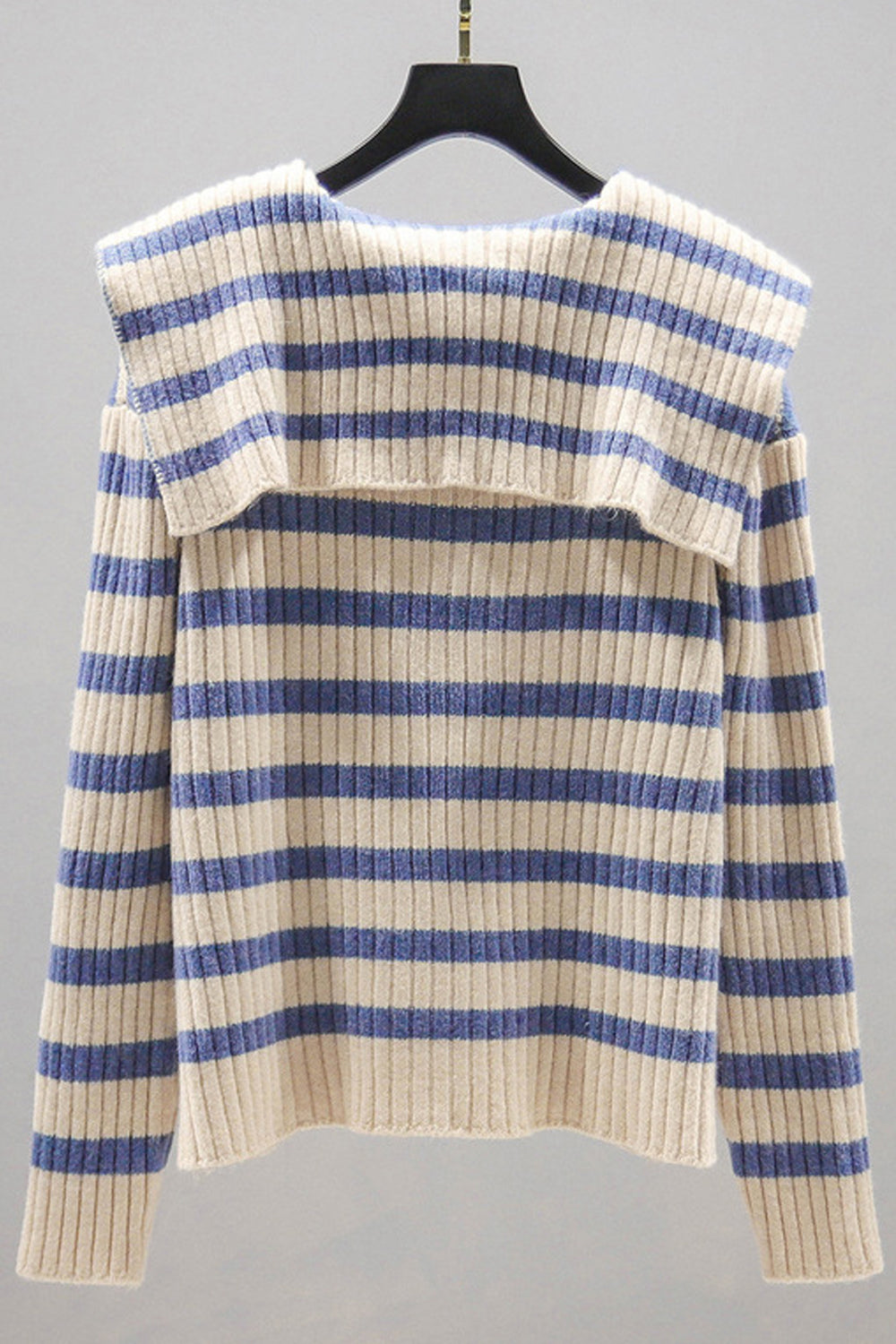 Women Elegant Doll Collar Button Closure Nice Stripe Pattern Knitted Warm Winter Cardigan