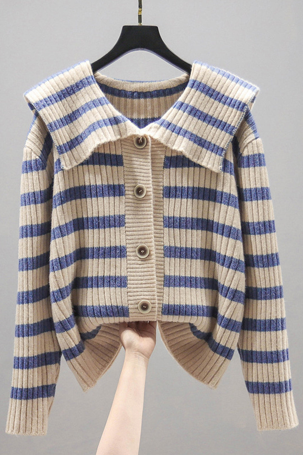 Women Elegant Doll Collar Button Closure Nice Stripe Pattern Knitted Warm Winter Cardigan