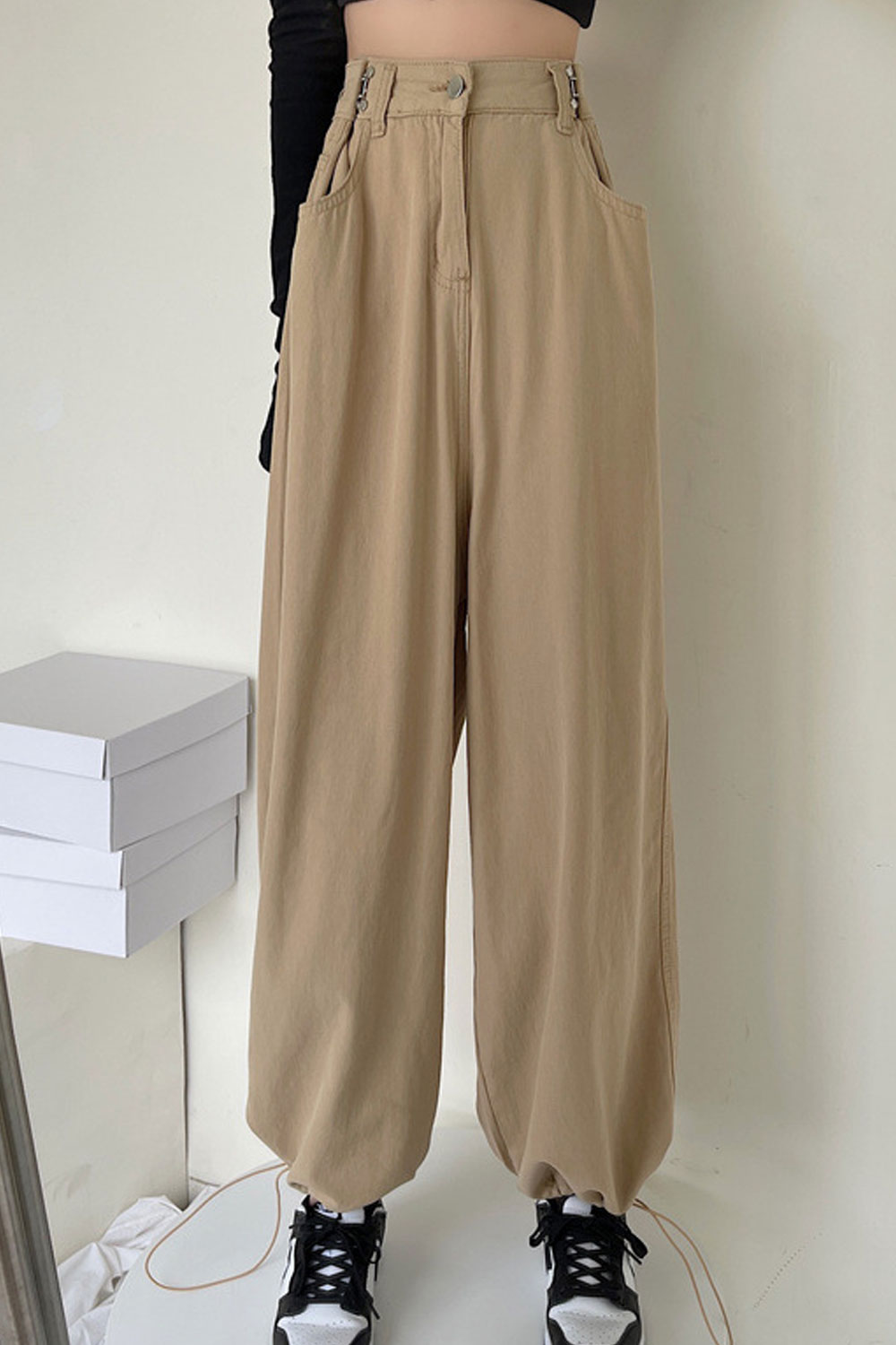 Women Loose Styled Easy Button Closure High-Waist Trendy Solid Colored Winter Casual Jeans