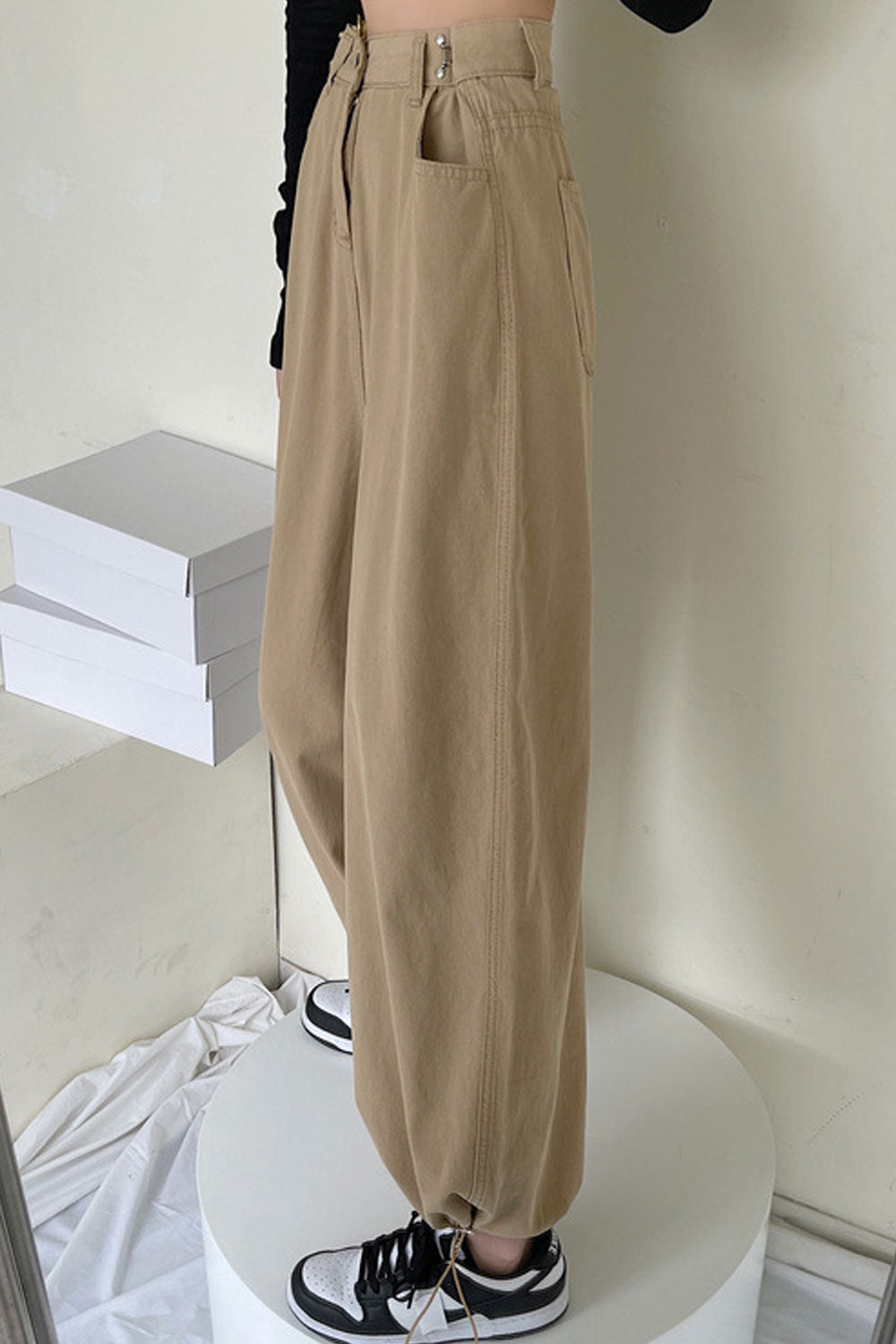 Women Loose Styled Easy Button Closure High-Waist Trendy Solid Colored Winter Casual Jeans