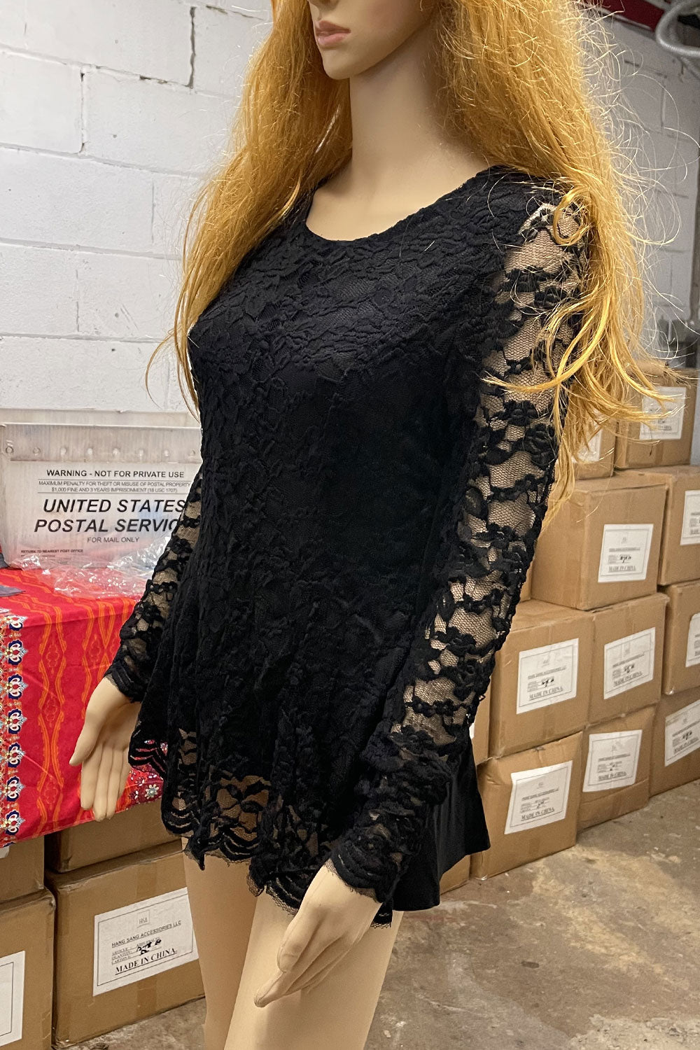 Women Fabulous Floral Lace Decorated Round Neck Net Pattern Long Sleeve Fashionable Blouse